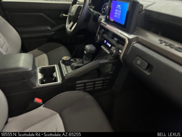Used 2024 Toyota Tacoma TRD Sport AWD/4WD image 10