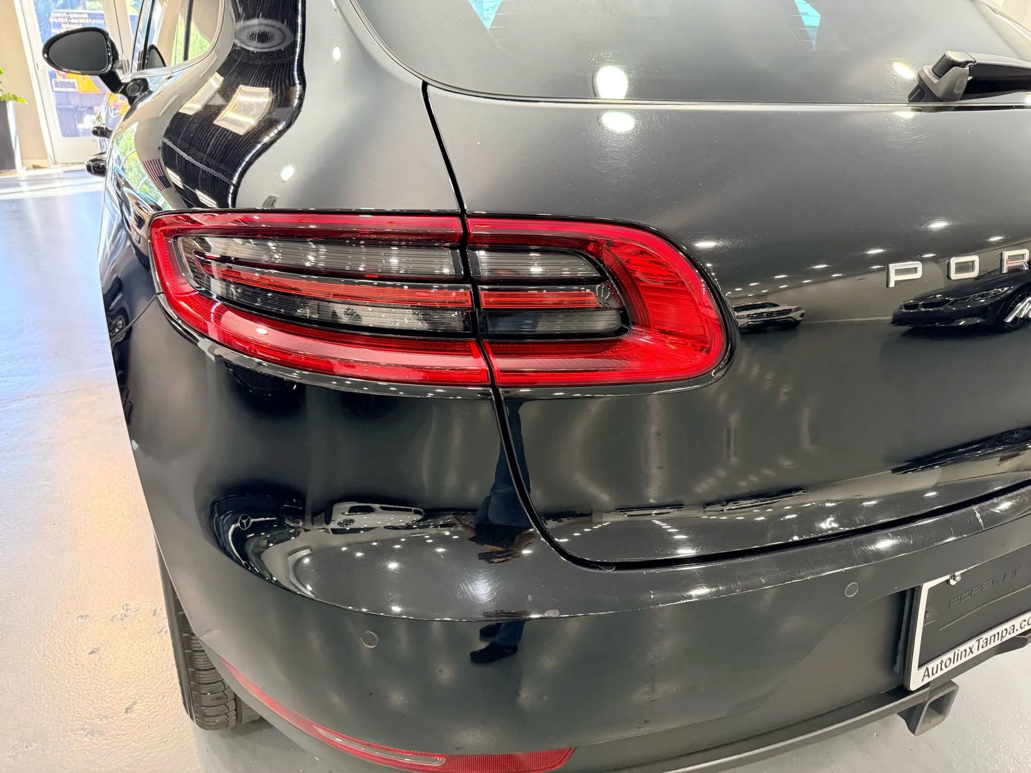 Used 2018 Porsche Macan Sport Edition image 12