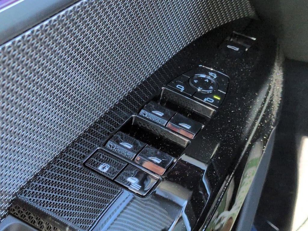 New 2026 BMW 740i RWD image 25