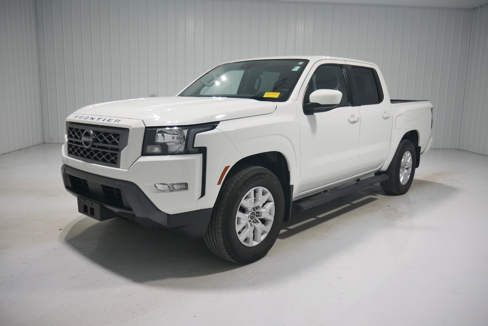 Used 2022 Nissan Frontier SV