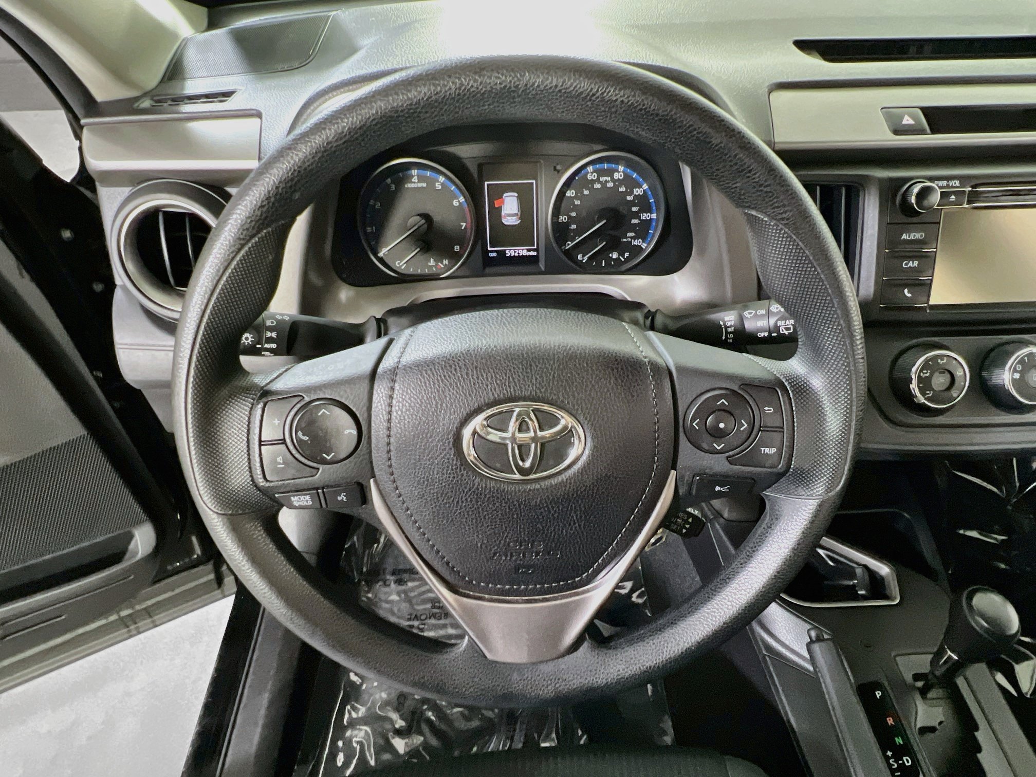 Used 2018 Toyota RAV4 LE w/ All Weather Liner Package AWD/4WD image 11