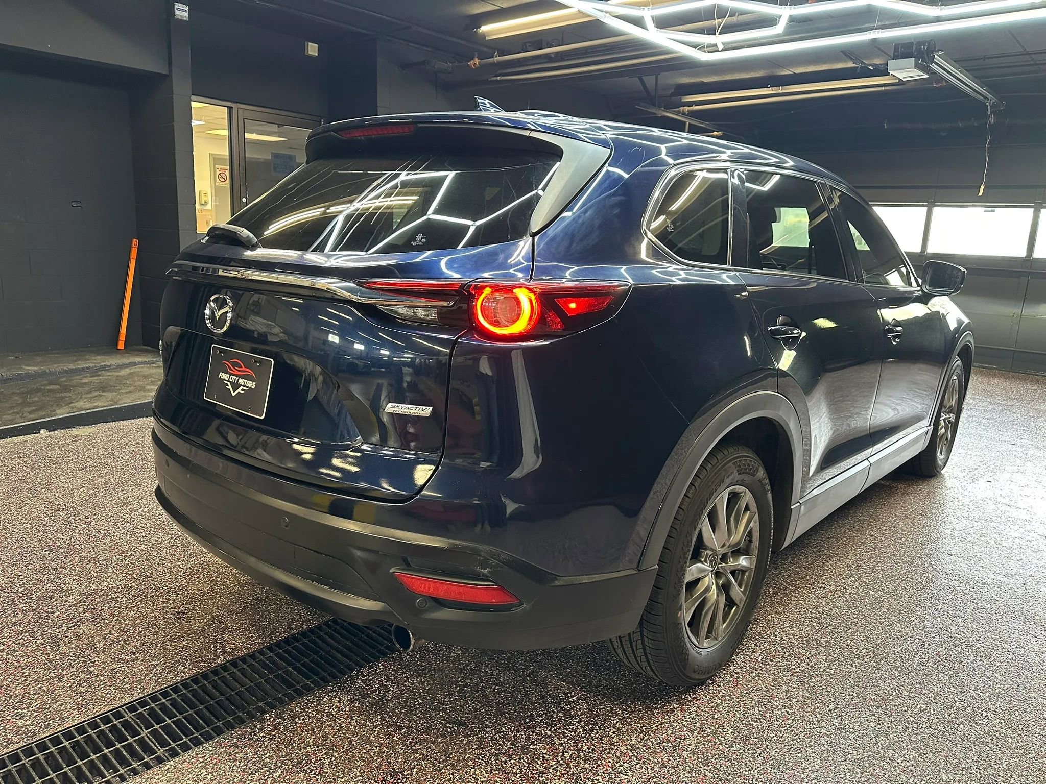 Used 2018 MAZDA CX-9 Touring w/ Touring Premium Package AWD/4WD image 7