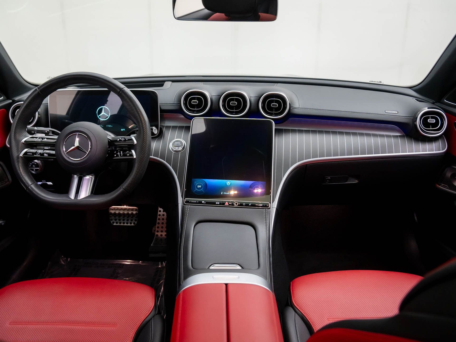 Used 2024 Mercedes-Benz C 300 Sedan image 9