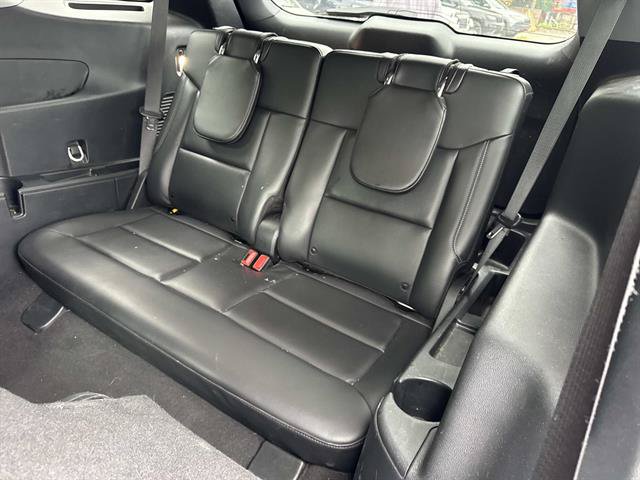 Certified 2023 Ford Explorer XLT w/ Equipment Group 202A AWD/4WD image 9