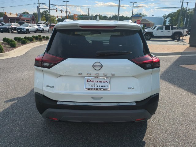 Used 2023 Nissan Rogue SV w/ SV Premium B Package FWD image 5