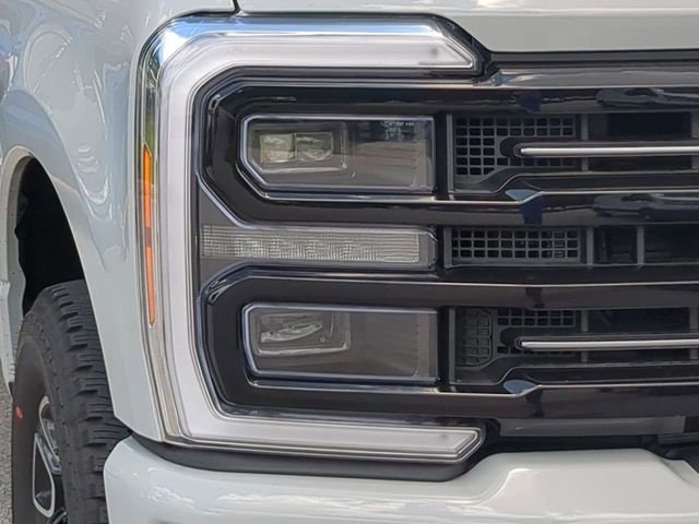 New 2025 Ford F350 Platinum w/ FX4 Off-Road Package image 9