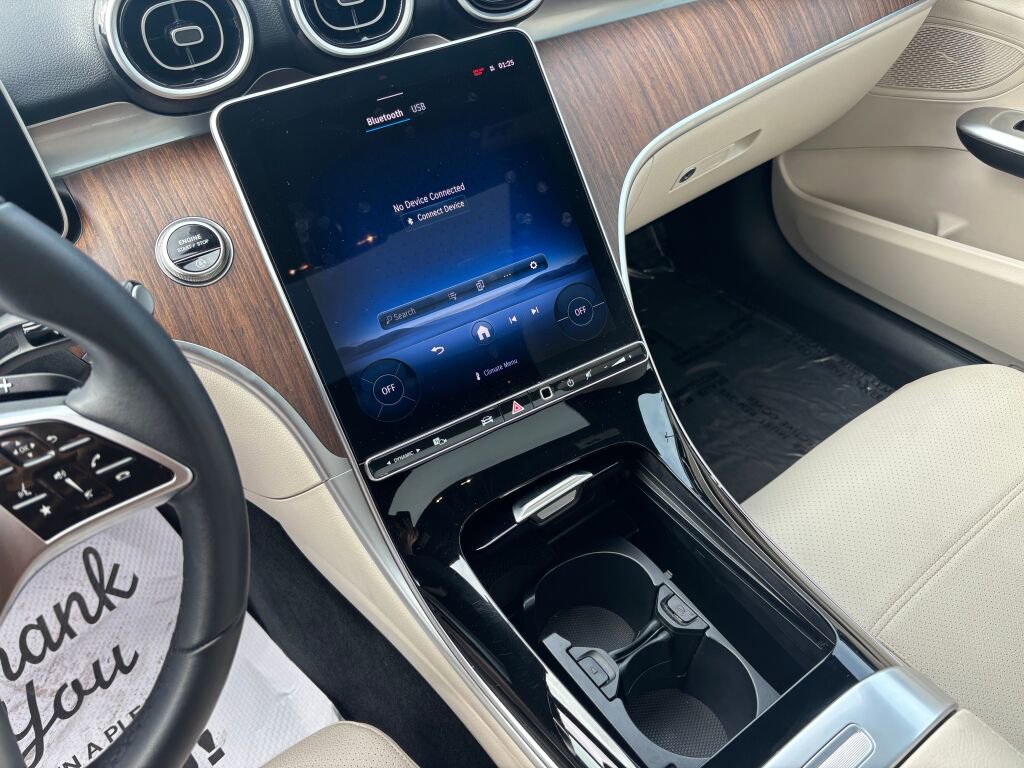 Used 2025 Mercedes-Benz C 300 4MATIC Sedan image 20