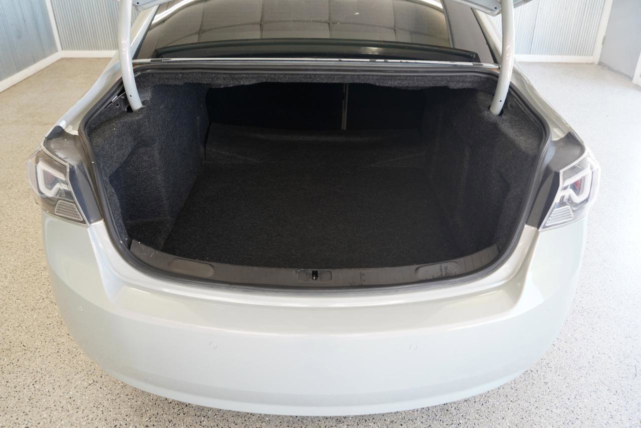 Used 2017 Chevrolet Impala LT w/ Leather Package FWD image 37