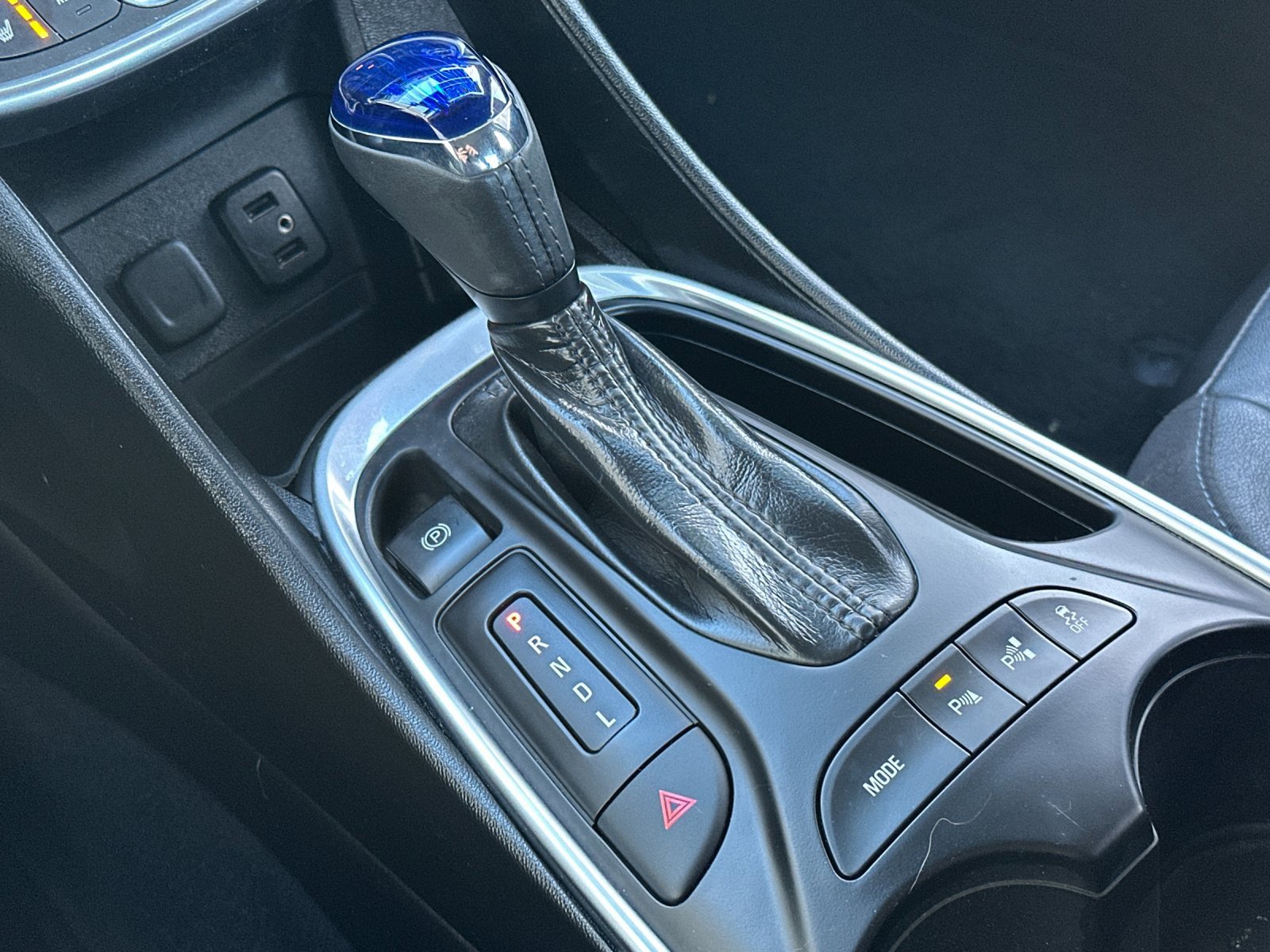 Used 2017 Chevrolet Volt Premier w/ Driver Confidence II Package image 26