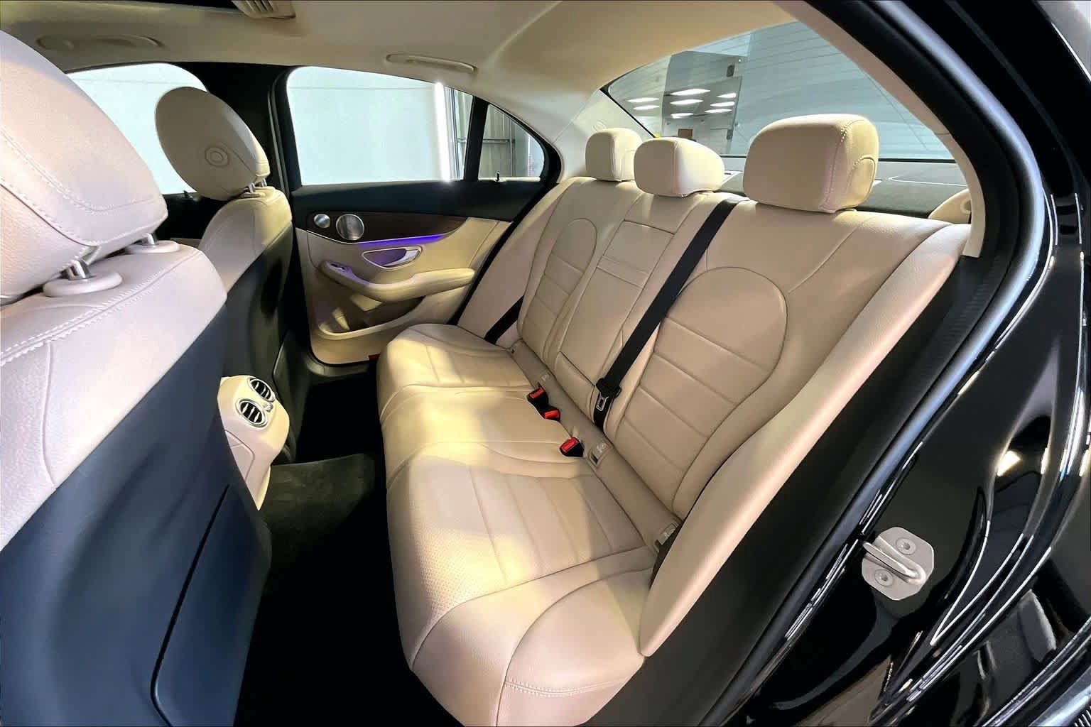 Used 2021 Mercedes-Benz C 300 4MATIC Sedan image 21
