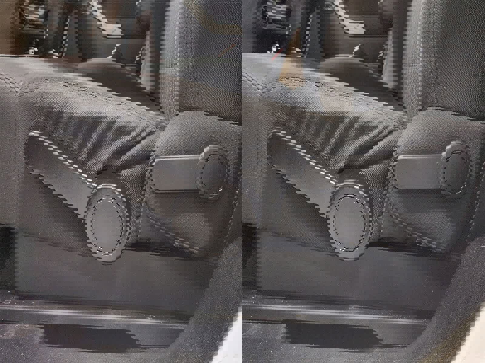 Used 2012 Jeep Wrangler Sahara w/ Dual Top Group image 18