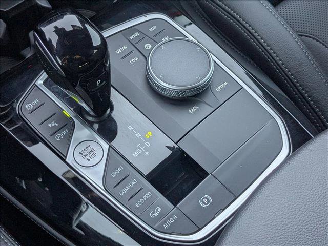 Used 2025 BMW X4 xDrive30i w/ Premium Package image 12