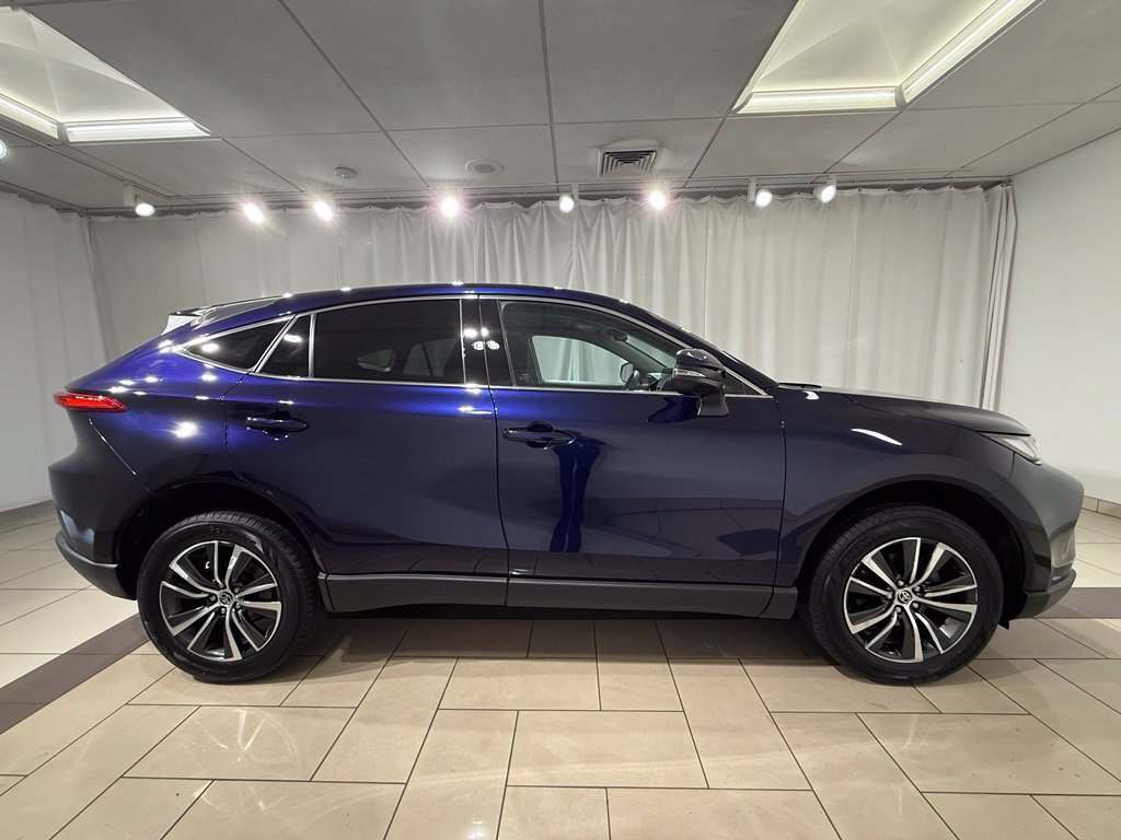 Certified 2023 Toyota Venza LE AWD/4WD image 6