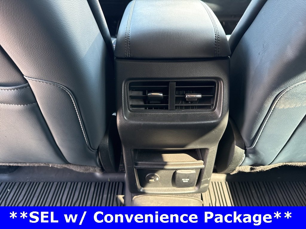Used 2022 Ford Edge SEL w/ Sport Appearance Package image 19