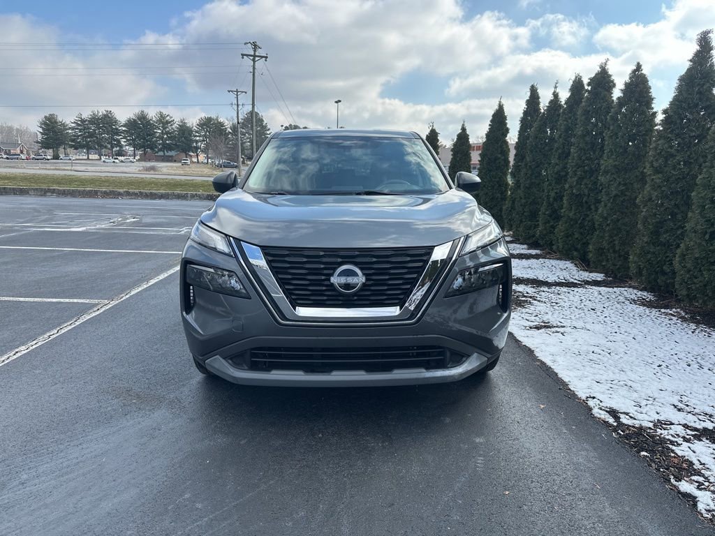 Used 2023 Nissan Rogue S image 3