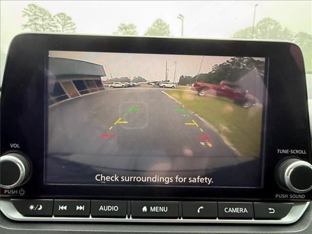 Used 2025 Nissan Rogue SV AWD/4WD image 31