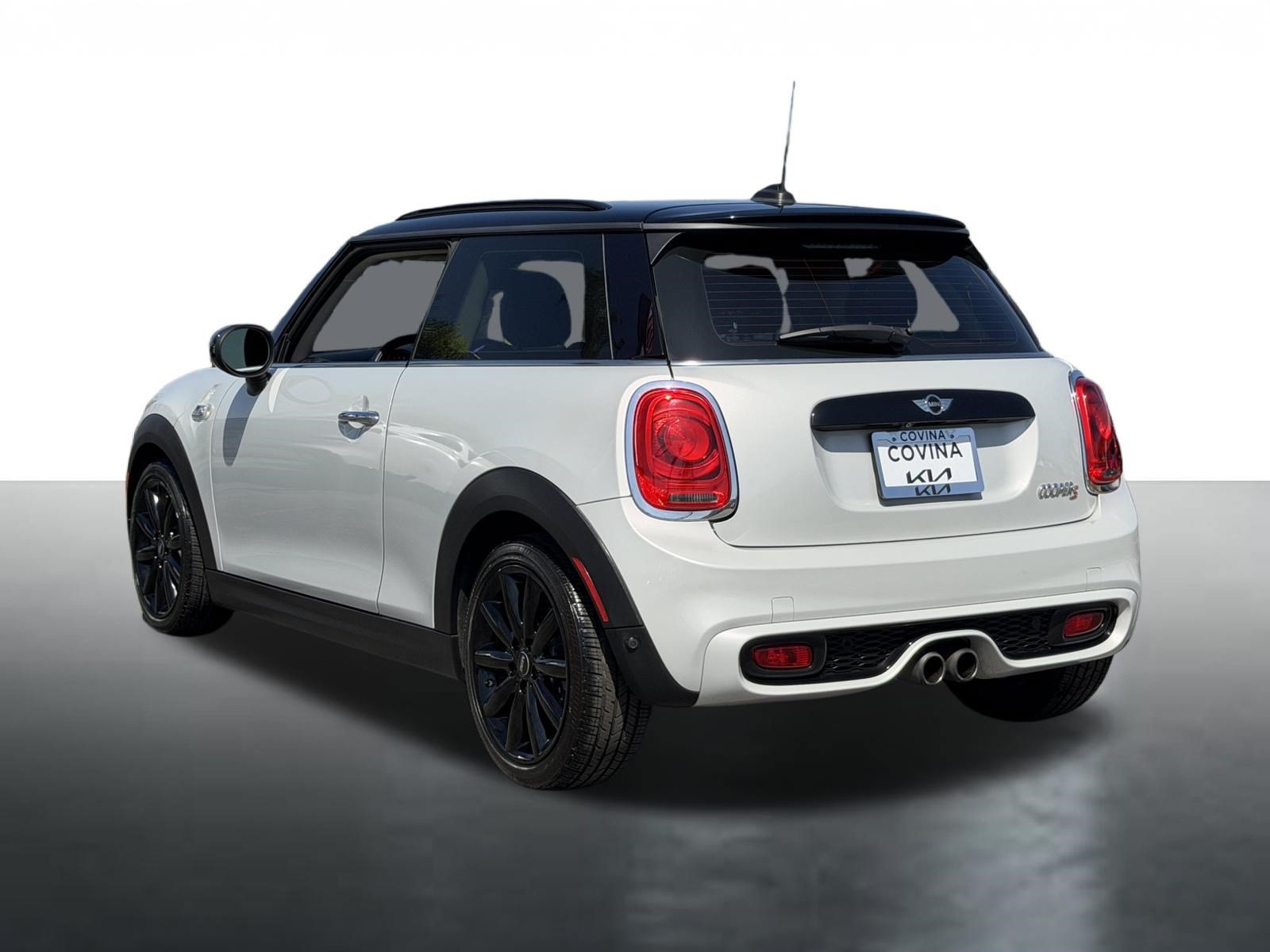 Used 2017 MINI Cooper S FWD image 6