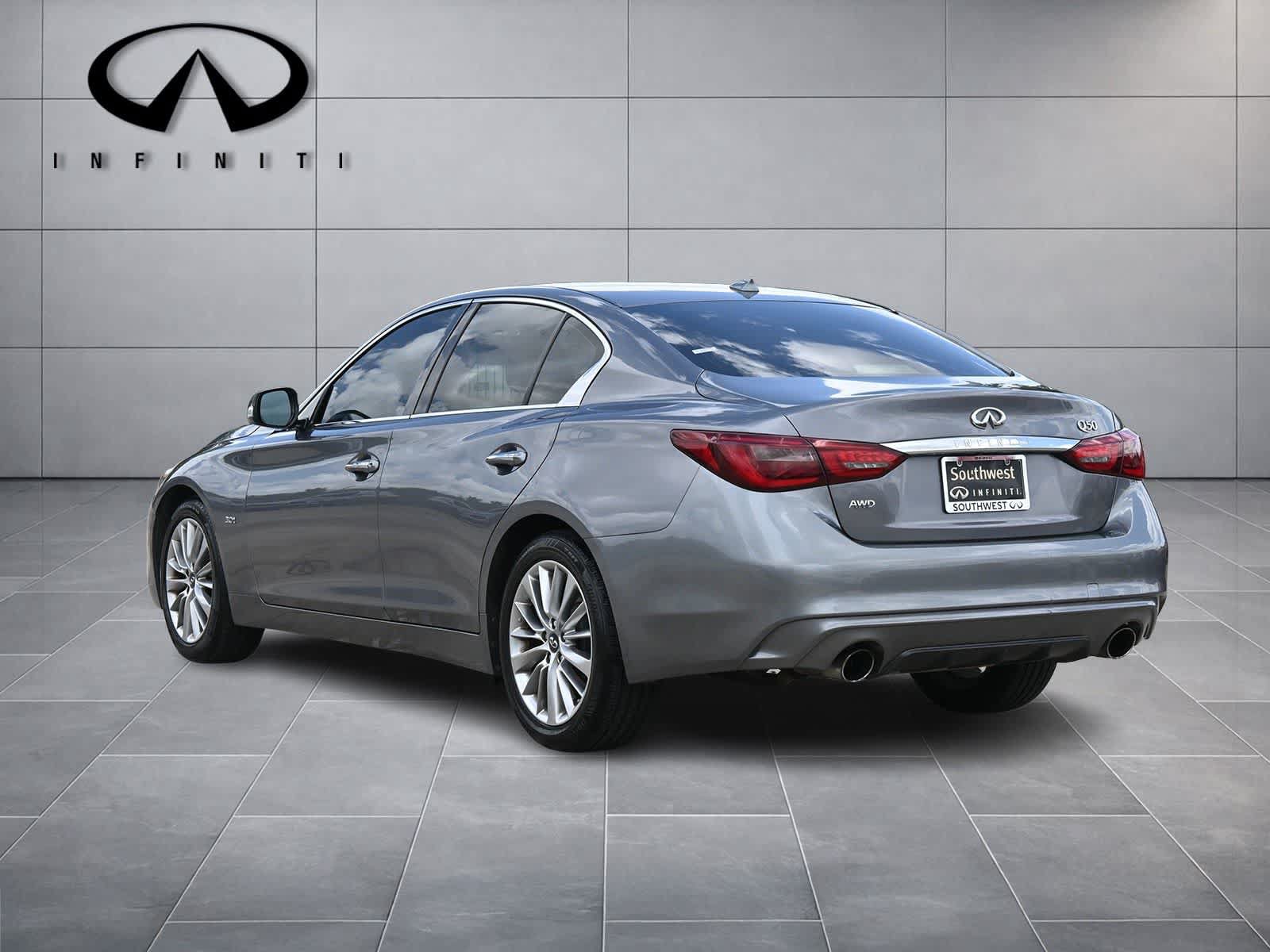 Used 2018 INFINITI Q50 Luxe AWD/4WD image 5