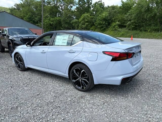 New 2026 Nissan Altima 2.5 SR w/ SR Premium Package AWD/4WD image 3
