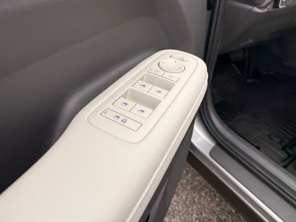 New 2026 Hyundai Santa Fe SEL image 16