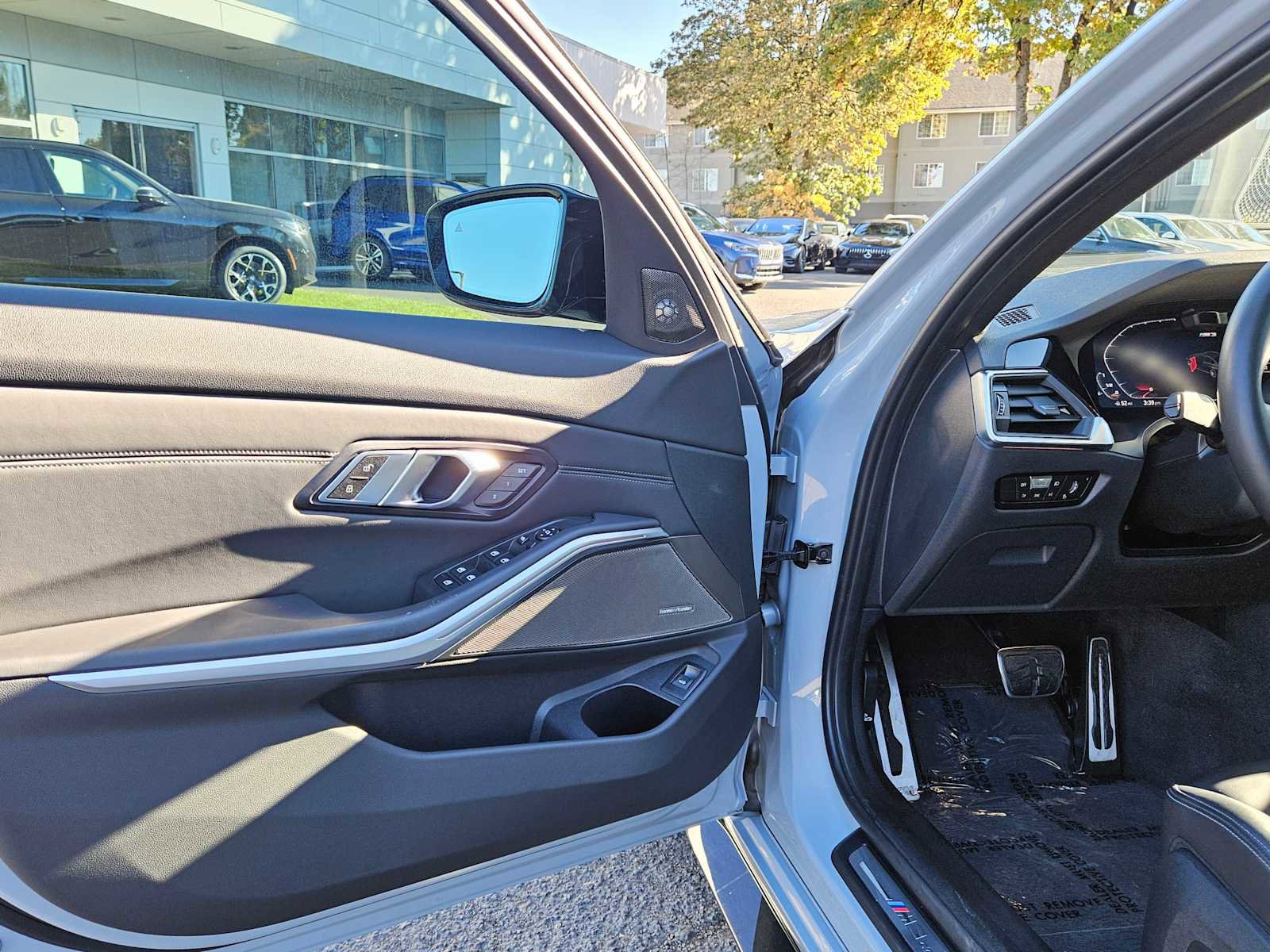 Used 2022 BMW M3 Competition w/ Executive Package image 23