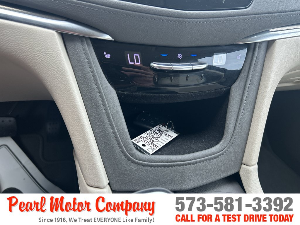 Certified 2019 Cadillac XT5 Luxury AWD/4WD image 17