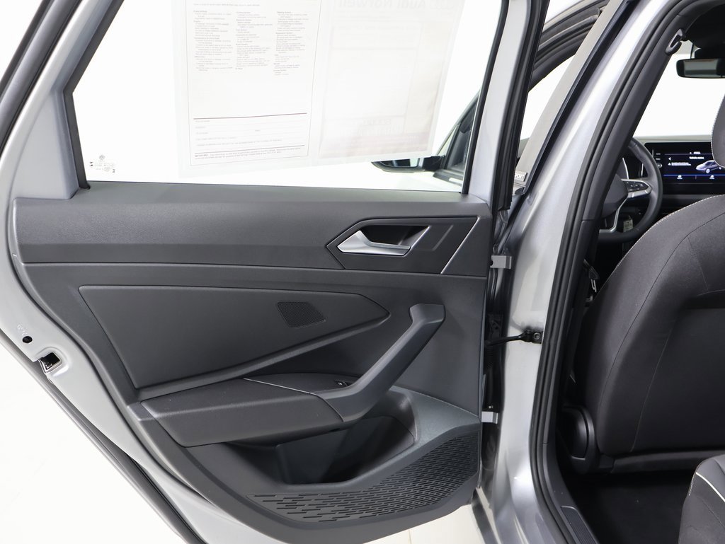 Used 2025 Volkswagen Jetta Sport image 23