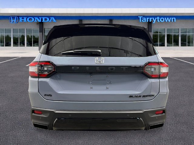 New 2026 Honda Pilot Black Edition image 4
