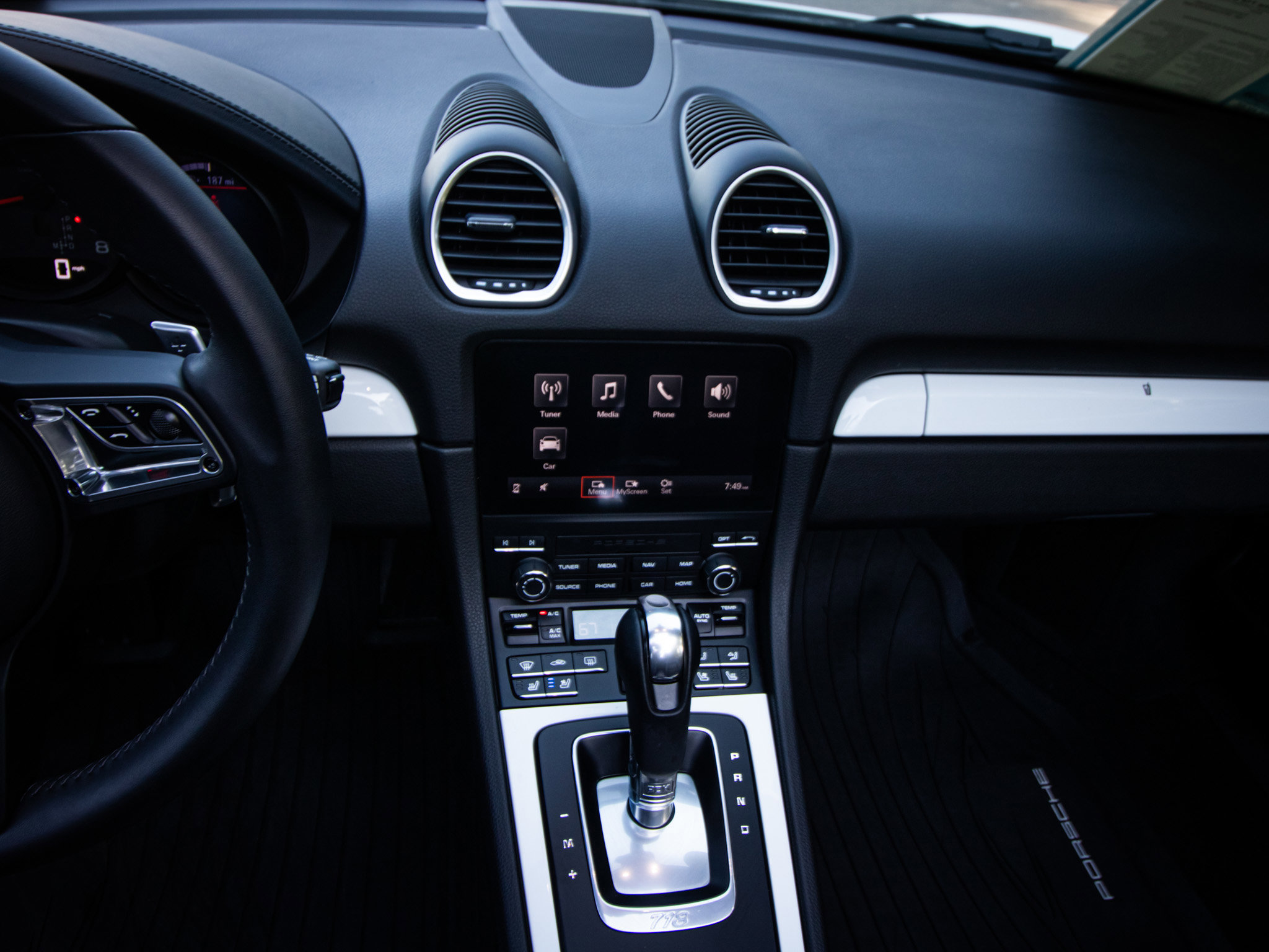 Used 2025 Porsche 718 Boxster RWD image 28