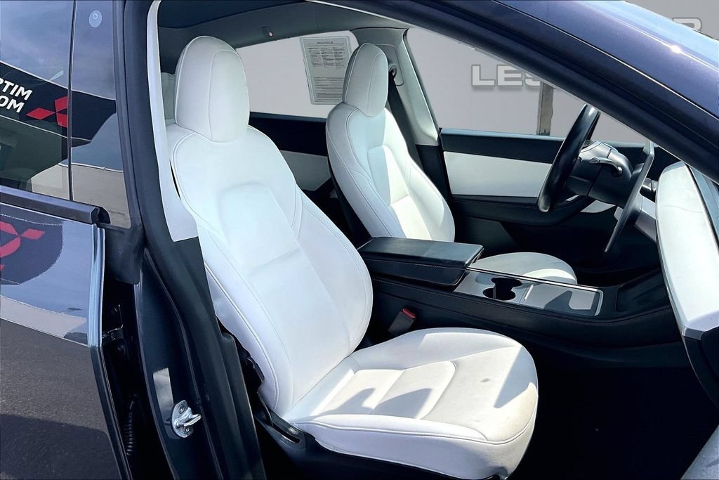 Used 2022 Tesla Model Y Performance AWD/4WD image 7