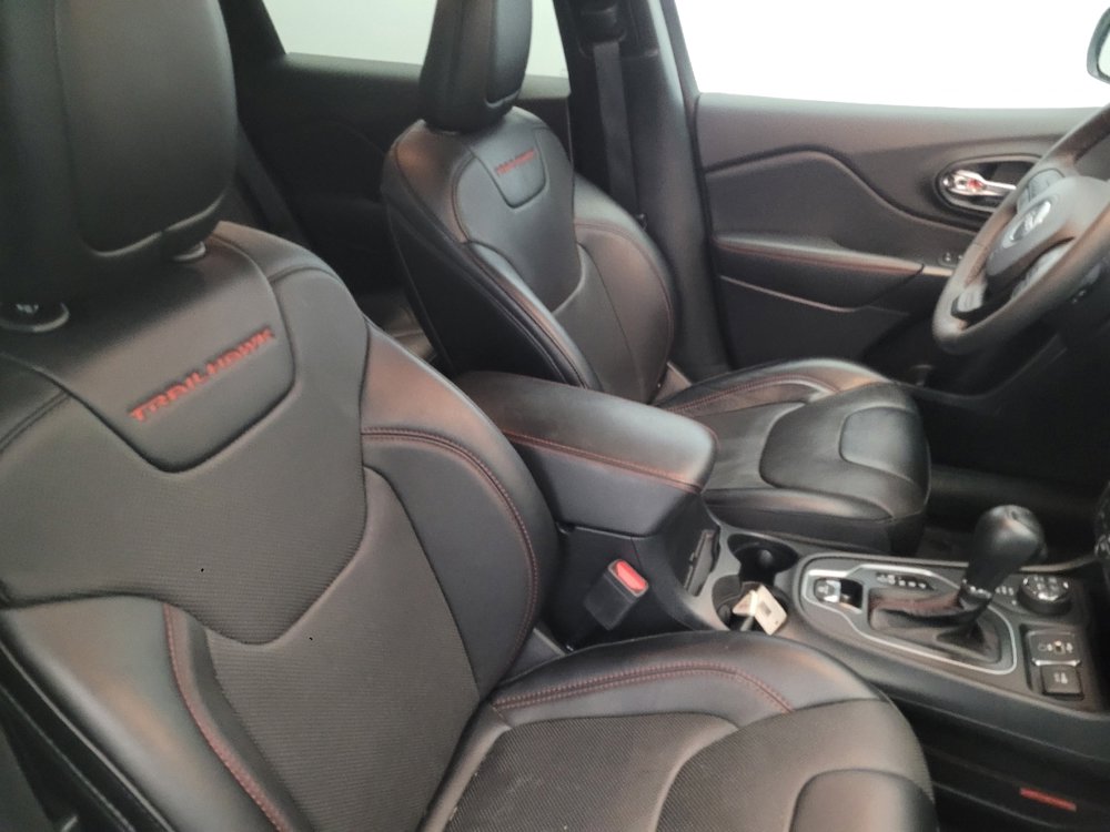 Used 2022 Jeep Cherokee Trailhawk w/ Premium Leather Package image 21