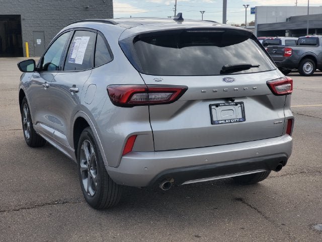 Used 2024 Ford Escape ST-Line w/ Tech Pack #1 AWD/4WD image 3