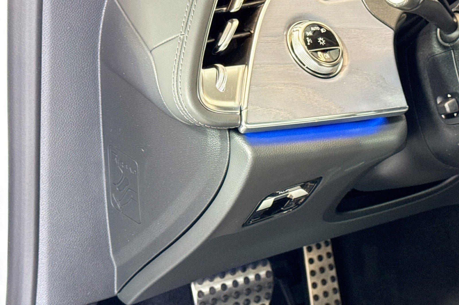 New 2026 Mercedes-Benz E 53 AMG e 4MATIC Sedan image 10