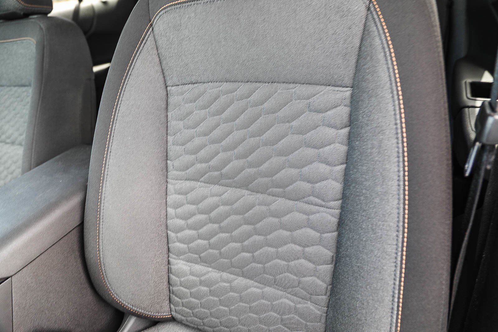 Used 2018 Chevrolet Equinox LT image 24