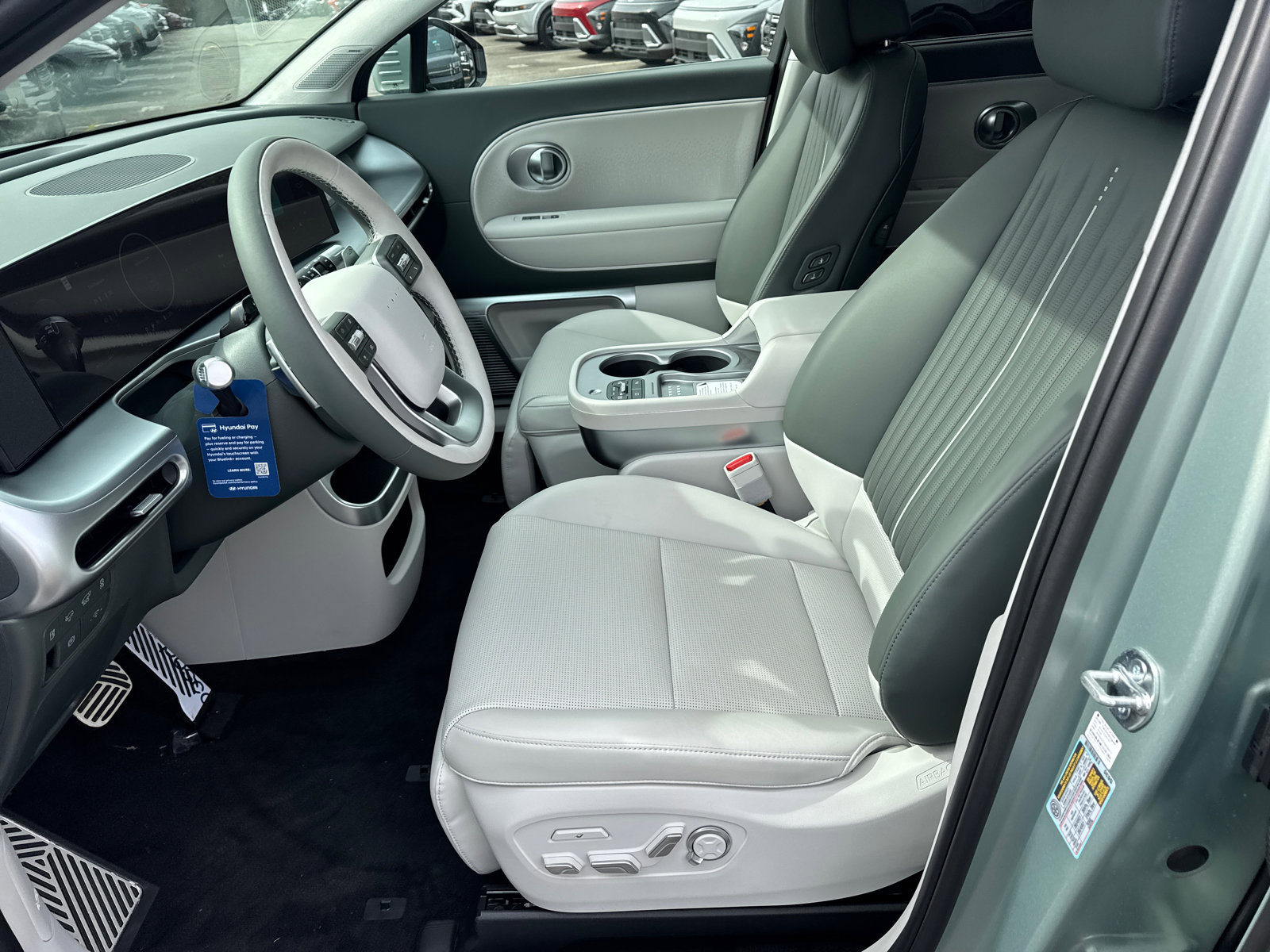 New 2026 Hyundai Ioniq 9 Calligraphy image 9