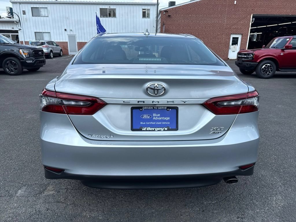Used 2022 Toyota Camry XLE AWD/4WD image 6