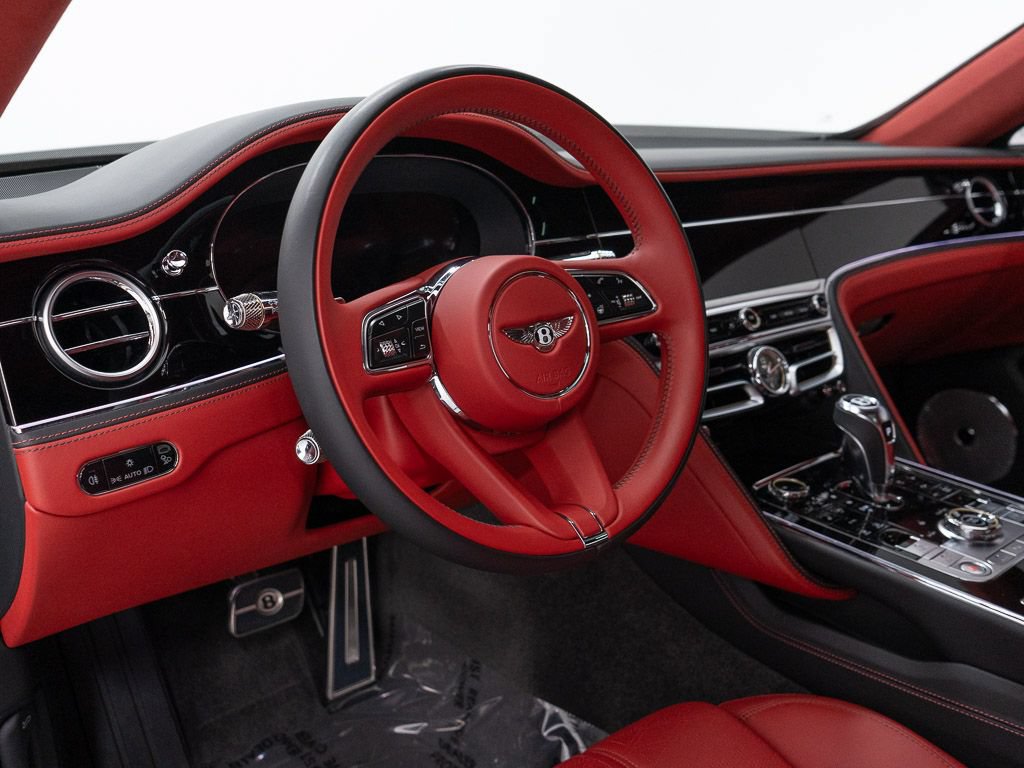 Used 2025 Bentley Flying Spur Plug-In Hybrid AWD/4WD image 14