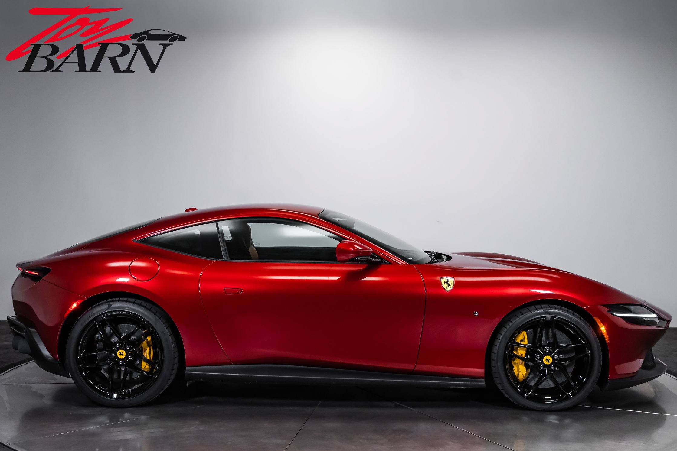 Used 2022 Ferrari Roma RWD image 6