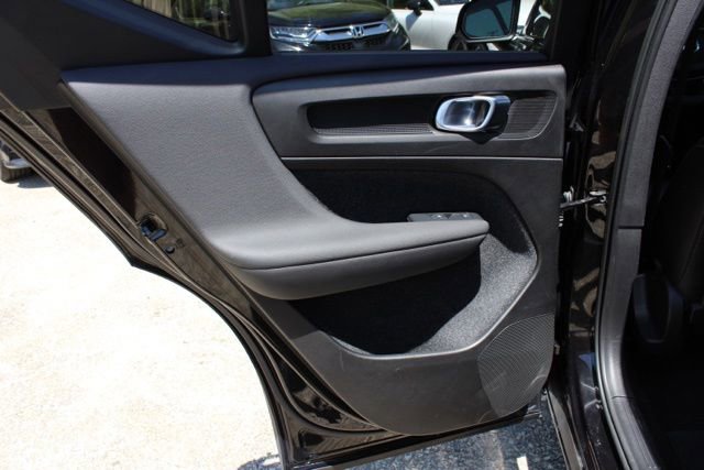 Used 2023 Volvo XC40 B5 Ultimate w/ Protection Package Premier AWD/4WD image 22