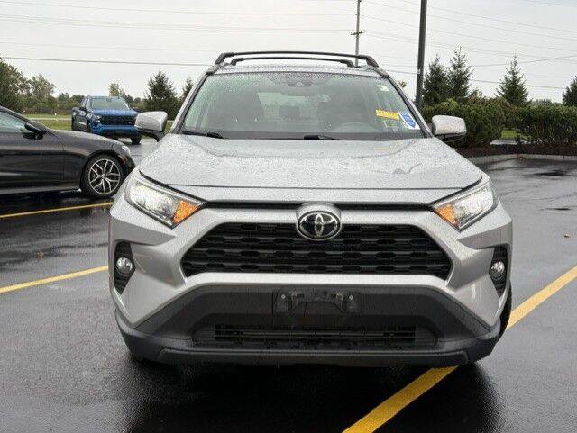 Used 2021 Toyota RAV4 XLE AWD/4WD image 5