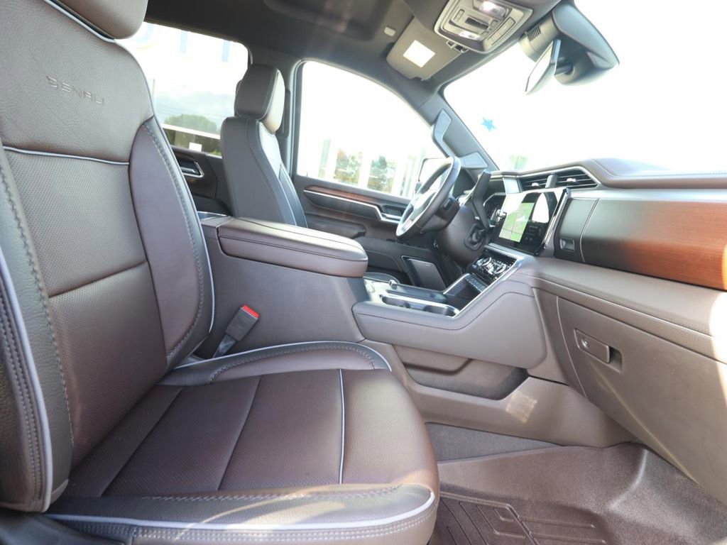 Used 2026 GMC Sierra 2500 Denali w/ Snow Plow Prep/Camper Package image 14