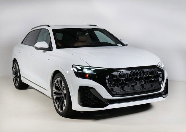 New 2025 Audi Q8 Premium Plus
