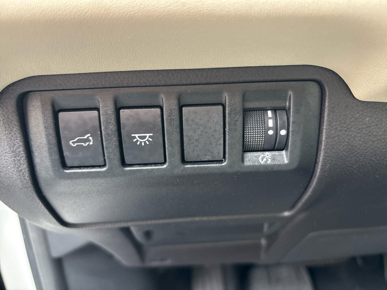 Used 2023 Subaru Ascent Limited image 12