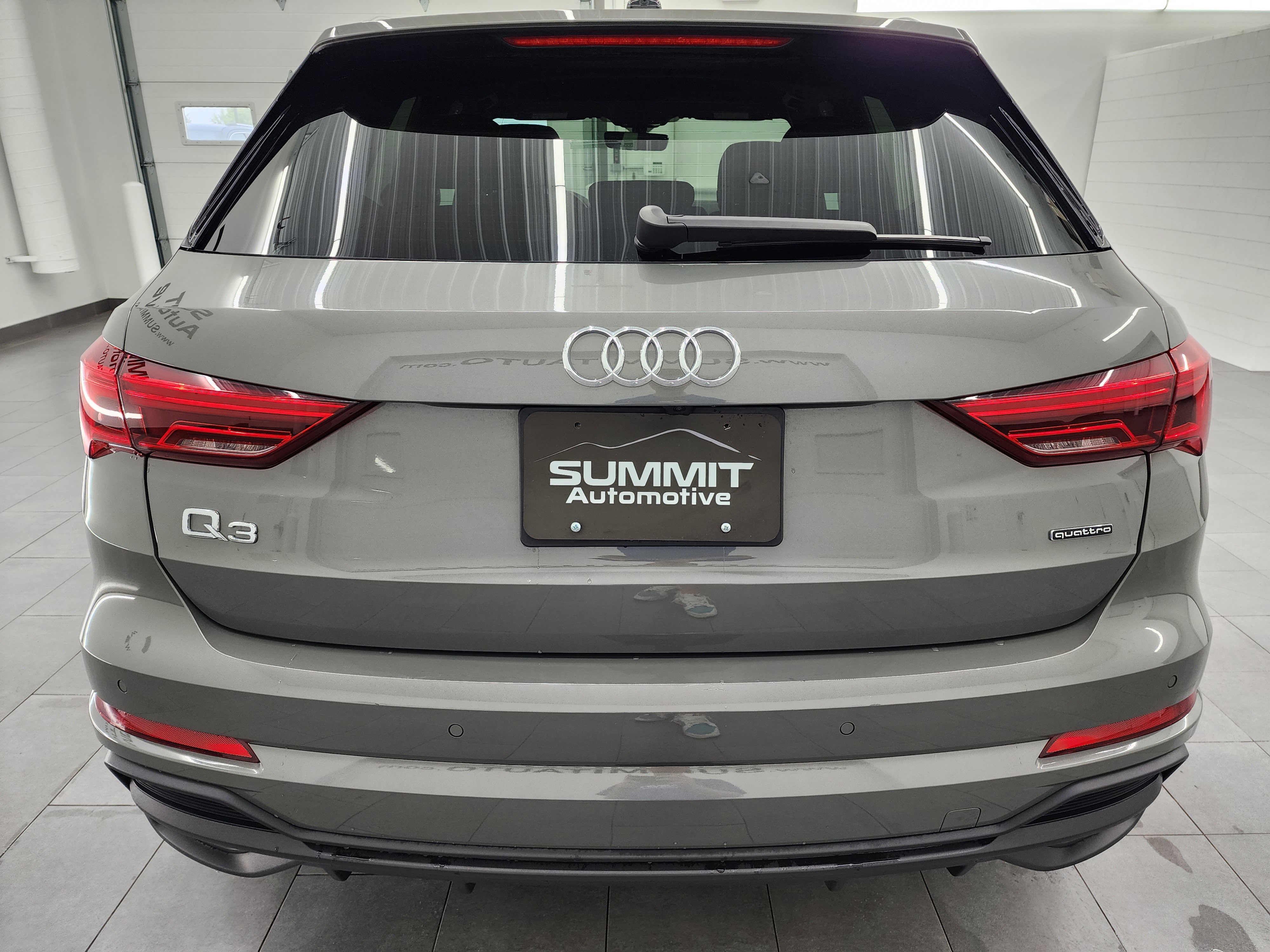 Used 2024 Audi Q3 2.0T Premium image 27