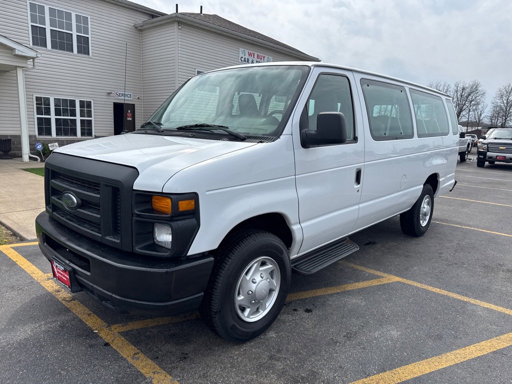 Used 2013 Ford E-350 and Econoline 350 XL w/ PWR Windows & Locks Group image 2