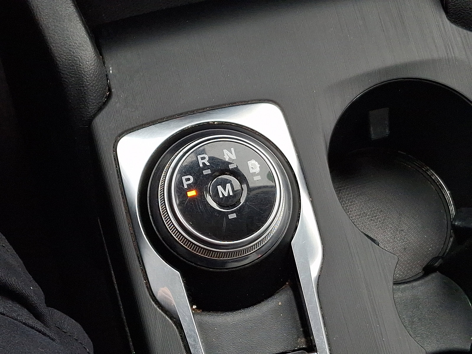 Used 2020 Ford Escape Titanium image 14