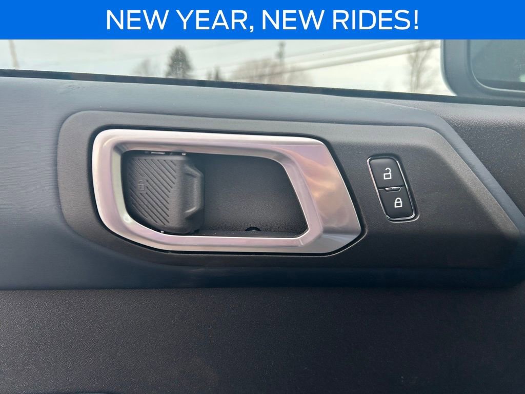 New 2025 Ford Bronco Heritage Edition image 13