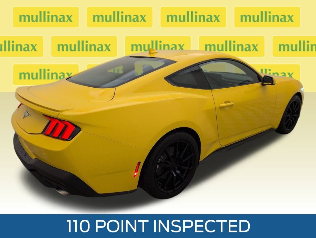 Used 2024 Ford Mustang Premium image 4