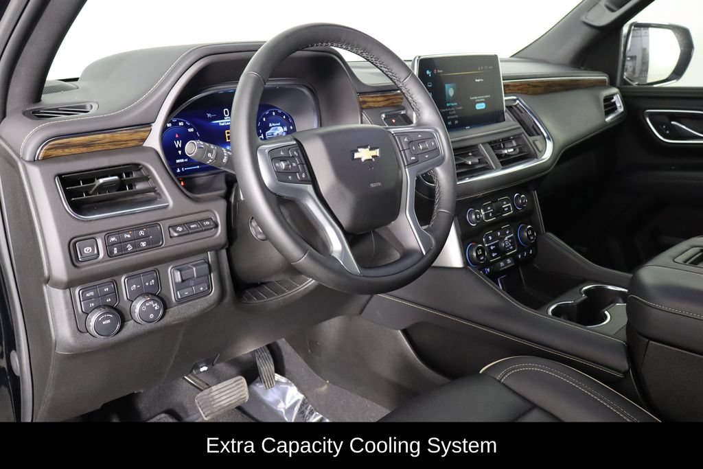 Used 2024 Chevrolet Tahoe Premier AWD/4WD image 25