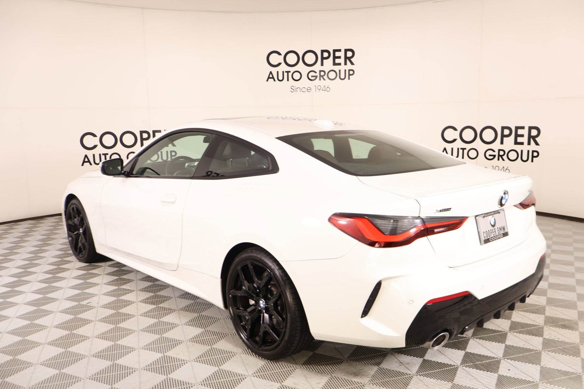 Used 2026 BMW 430i xDrive Coupe w/ M Sport Package image 23